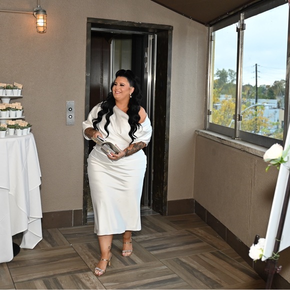 AMSALE WHITE DRESS SIZE 16 - Picture 2 of 3